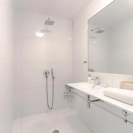 Dupleix Luxueux Cœur Du 16ème 8p 4br *
